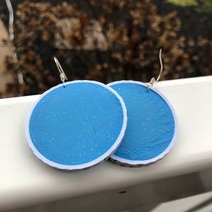 Baby blue speckled earrings